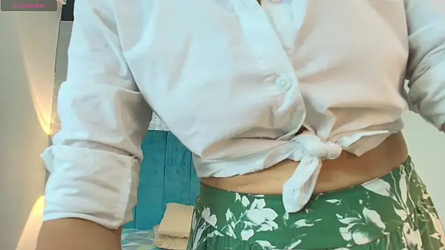 dulcenena moon online show from March 6, 11:28 am