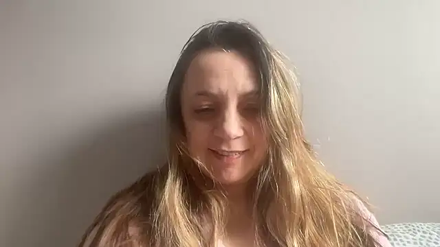 ShyFlameLive online show from May 2, 12:32 pm