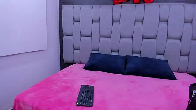 Amber-Horney online show from February 28, 1:23 pm