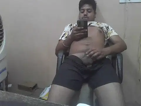 chocolatesboy143 online show from May 5, 4:15 pm