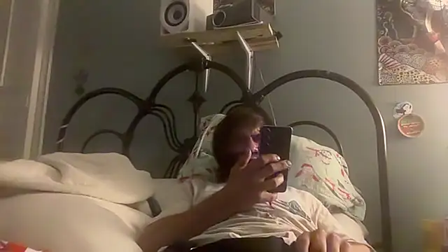 TrndSettr online show from July 29, 12:20 am