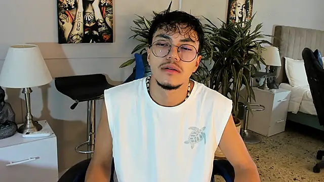 kai storn online show from April 25, 11:13 am