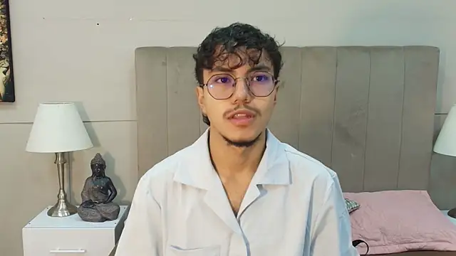 Snapshot of kai_storn chatting on May 24, 11:15 am kai storn online show from May 24, 11:15 am