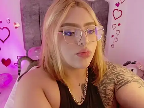 missevans online show from February 9, 7:07 pm