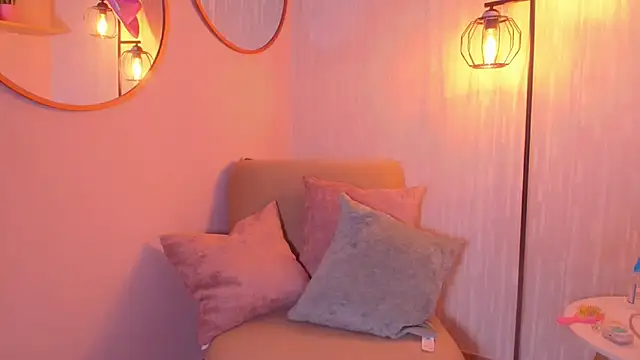 Snapshot of Kitty_madness chatting on June 9, 8:42 pm Kitty madness online show from June 9, 8:42 pm
