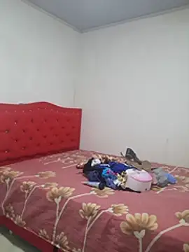 Cris18sexy online show from June 2, 4:53 pm