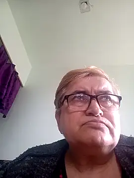 SusanStar874 online show from May 1, 9:36 am