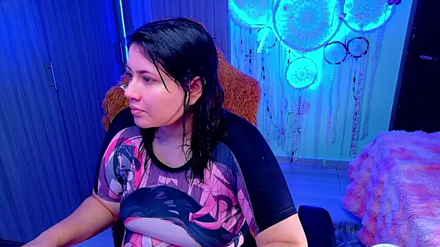 ALIS E G online show from February 7, 5:38 pm