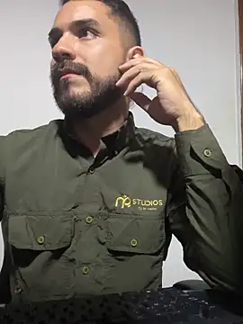 noa desire online show from February 5, 9:30 pm