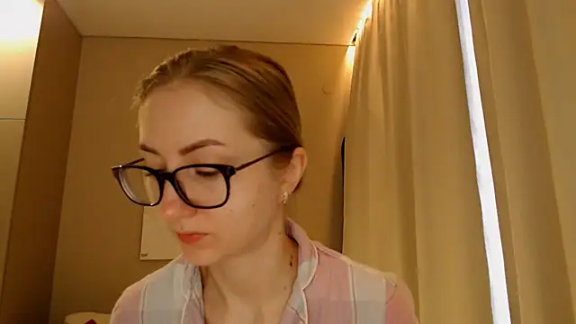 BluueSilk online show from March 1, 5:52 am