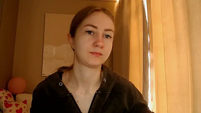 BluueSilk online show from March 17, 6:18 am