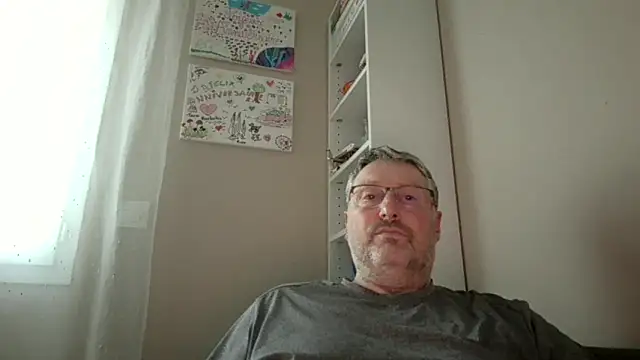 doudou310 online show from February 26, 5:01 pm