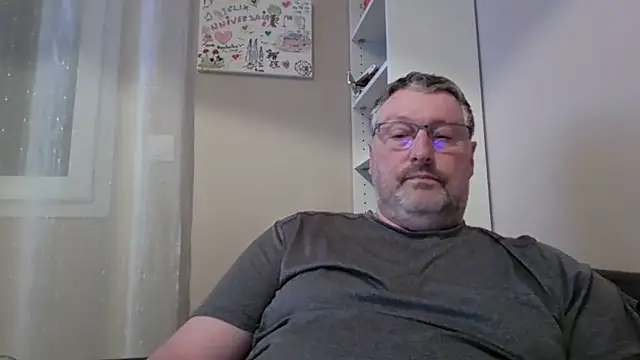 doudou310 online show from March 1, 5:09 am