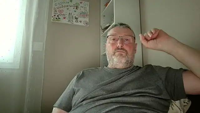 doudou310 online show from March 7, 4:59 pm