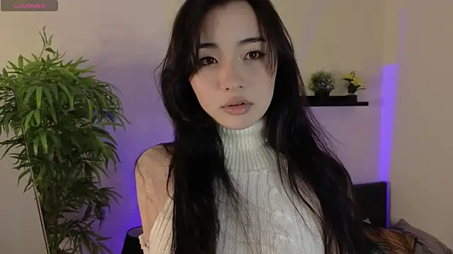 Snapshot of Noiry_Vuvez chatting on July 23, 8:29 pm Noiry Vuvez online show from July 23, 8:29 pm