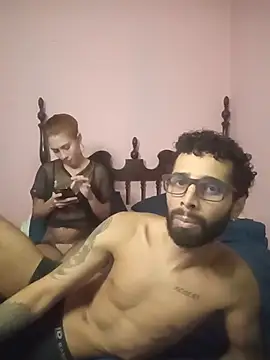 casal atrevido online show from March 14, 8:47 pm