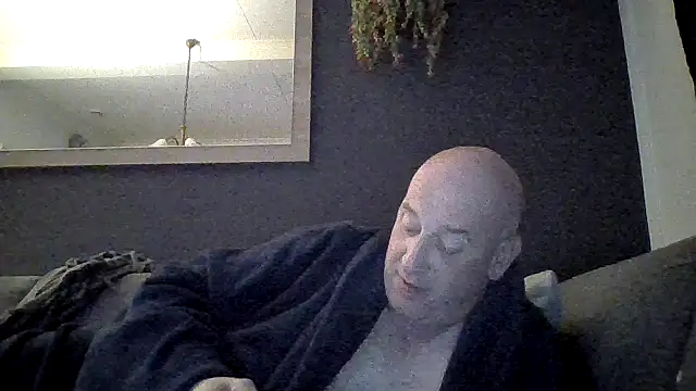 050MIRO online show from February 19, 4:41 am