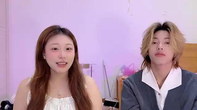 SM JIAJIA ZL online show from May 10, 7:30 pm
