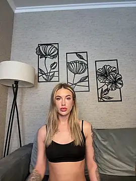 Snapshot of xXKelly_bonb0nXx chatting on May 21, 1:07 pm xXKelly bonb0nXx online show from May 21, 1:07 pm