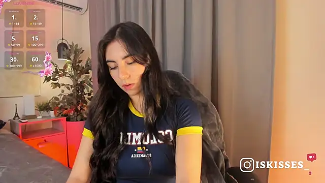 Snapshot of IsabellaSweet__ chatting on June 18, 3:40 am IsabellaSweet online show from June 18, 3:40 am