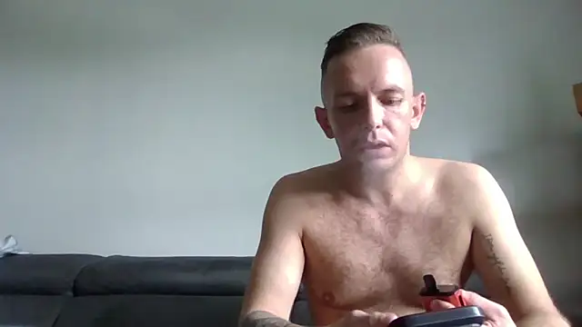 Snapshot of verscub6969 chatting on July 4, 1:39 pm verscub6969 online show from July 4, 1:39 pm