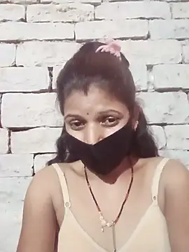 Snapshot of Divya-11431 chatting on June 26, 10:08 am Divya-11431 online show from June 26, 10:08 am