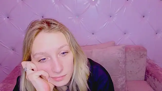 Akiro Kim7 online show from March 11, 3:56 am