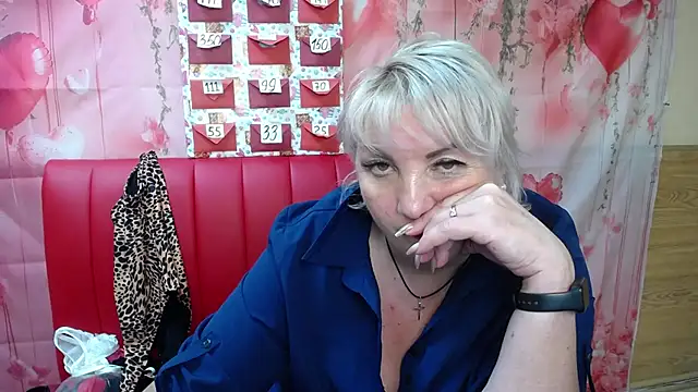 Snapshot of RenataDaster chatting on May 27, 2:08 am RenataDaster online show from May 27, 2:08 am