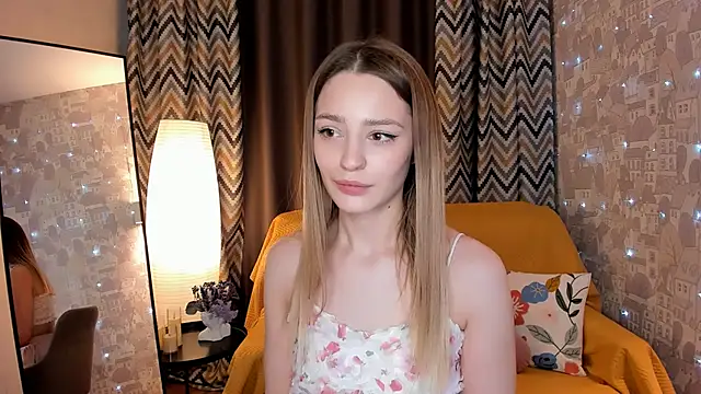 cherrykississ online show from February 10, 8:29 am