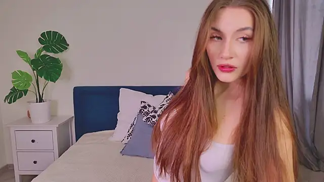 cutie wuwu online show from April 24, 1:35 pm