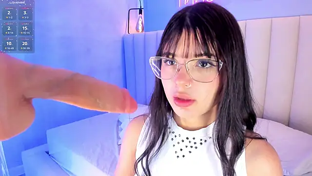 cherry monroe online show from February 6, 10:40 am