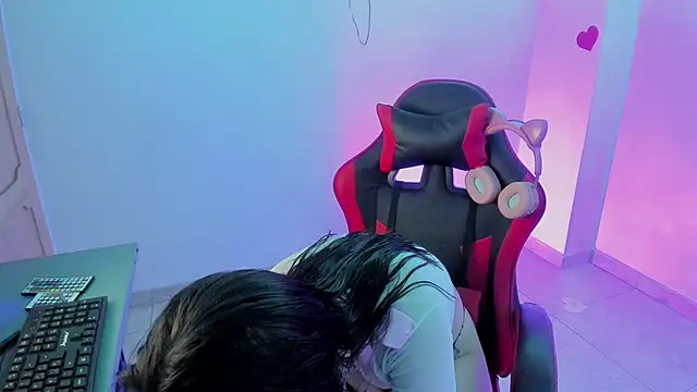 lunakill online show from March 3, 6:25 pm