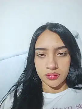Snapshot of cynliu chatting on June 8, 12:14 am cynliu online show from June 8, 12:14 am