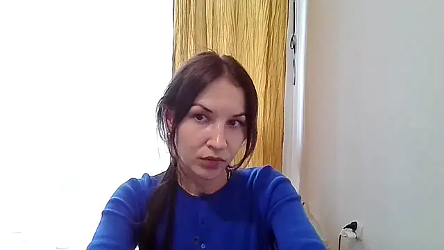 JuliaLovely online show from July 26, 2:13 pm