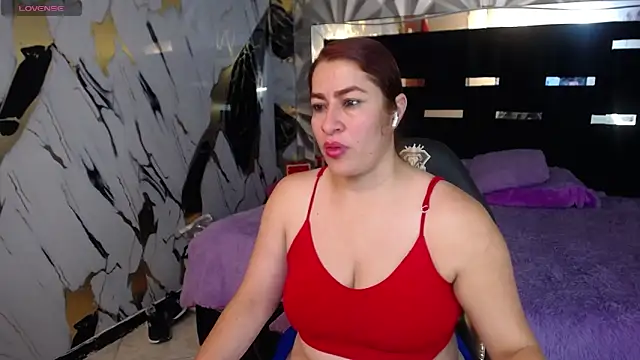 Alison-mar online show from May 1, 8:35 pm