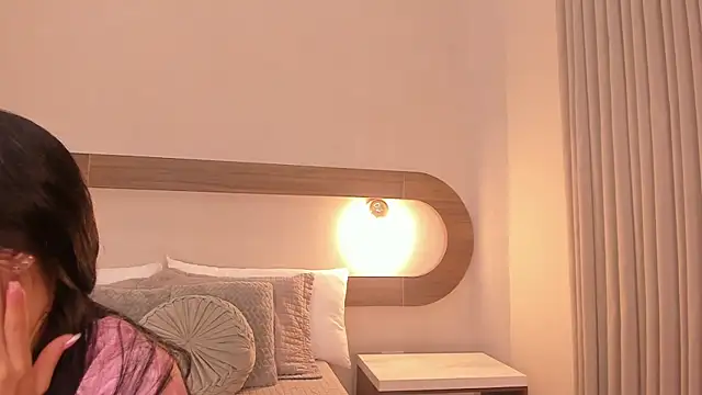 Snapshot of Violeta_sum chatting on May 6, 12:21 pm Violeta sum online show from May 6, 12:21 pm