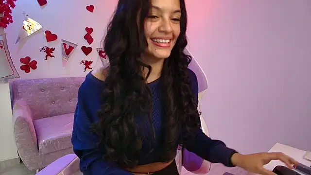 Maddie T18 online show from February 11, 11:48 am