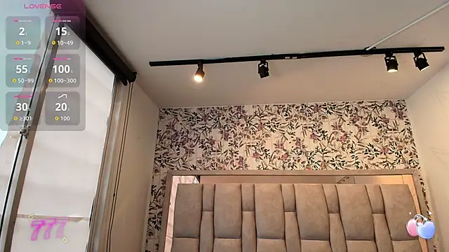 Emily  Cute   online show from March 5, 7:54 pm