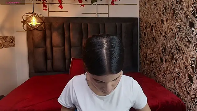 Emily  Cute   online show from March 19, 8:13 pm