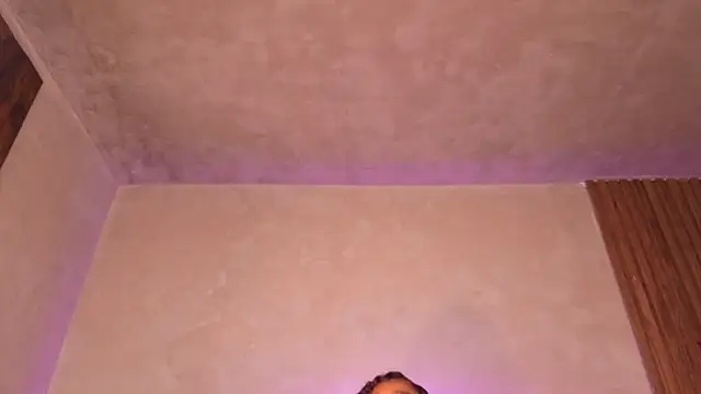 Snapshot of mollyjackson_ chatting on June 29, 10:10 pm mollyjackson online show from June 29, 10:10 pm