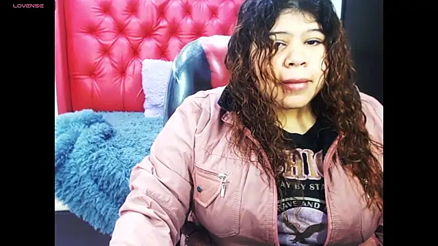 Cloe r online show from February 2, 8:40 pm