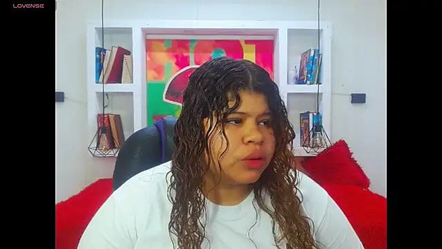 Cloe r online show from February 7, 8:01 pm