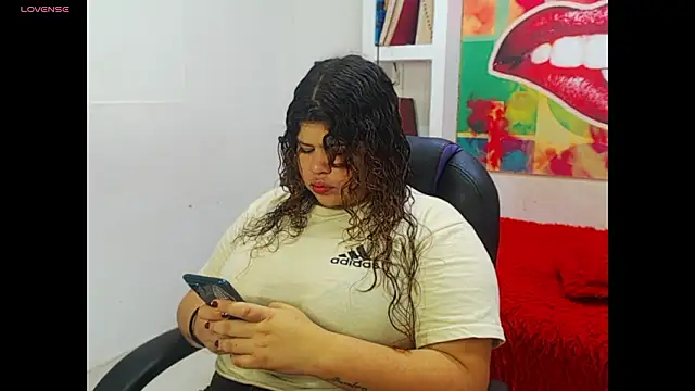 Cloe r online show from February 11, 8:25 pm