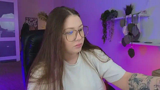 vanessaparadiza online show from May 13, 1:41 pm