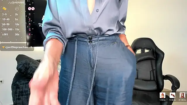Emma Mendozaa online show from June 4, 11:38 am