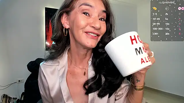 Emma Mendozaa online show from July 22, 11:35 am