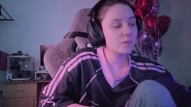 Holy Kveta online show from February 27, 2:55 am