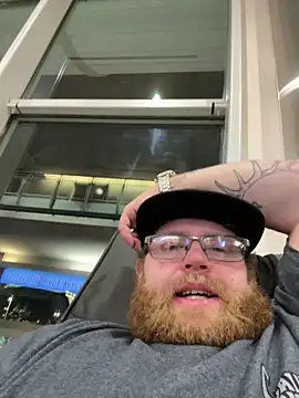 arcticman103 online show from February 13, 7:04 am