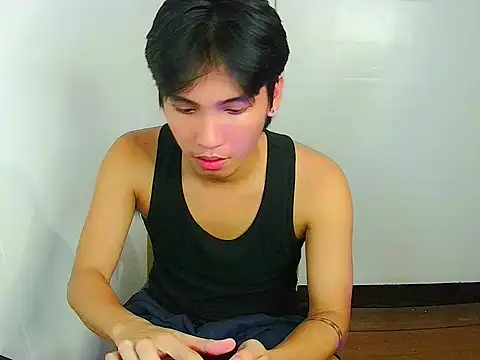 Snapshot of Baby_Aries69 chatting on June 9, 7:42 am Baby Aries69 online show from June 9, 7:42 am