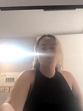  luisaeliza  online show from May 8, 4:56 pm